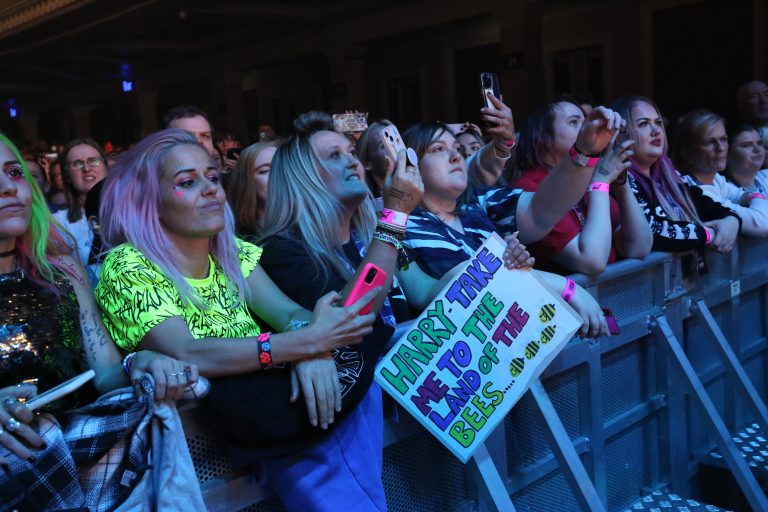 “Celebrating Unforgettable Moments: McFly’s Electrifying Night at O2 City Hall, Newcastle”