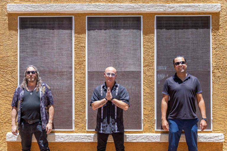 Wake Up To Arizona Prog LITTLE KING’s Enlightening “Dawn Villa” Off 8th Studio Album “Lente Viviente” Out Sept 2025