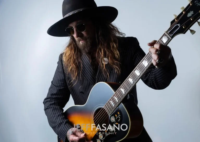 John Corabi – When I Was Young – Single Review – frontiersmusicsrl