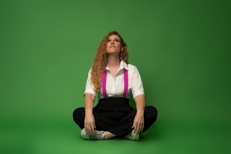 Hollie Rogers Single: Everthing’s Fine