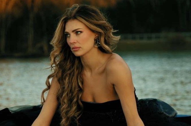 Twinnie – Midnight Company – Single Review – anchorpublicity