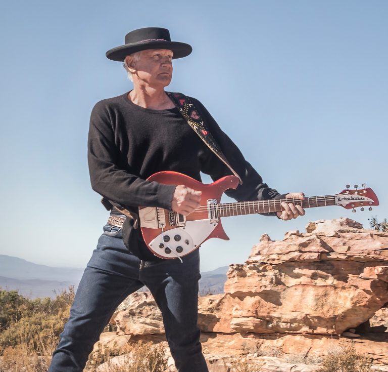 STEVE LOUW RIDES THROUGH THE STORM ON THE CINEMATIC ‘TRACES OF THE FLOOD’