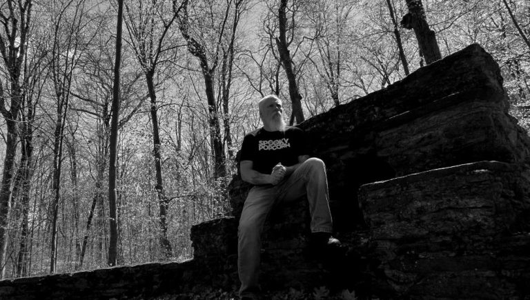 KINDRED: Nightmarish First Novel From Extreme Music/Horror Journalist Chip McCabe,