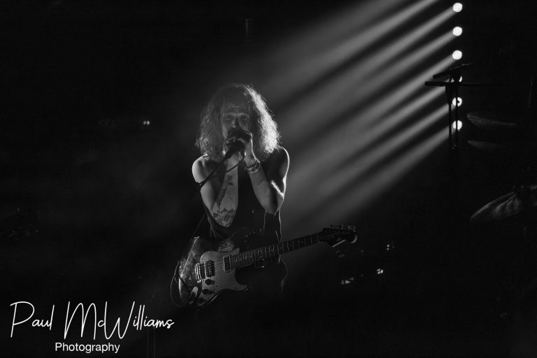 OLI BROWN & THE DEAD COLLECTIVE: A HAUNTING MASTERCLASS IN CONTROLLED CHAOS