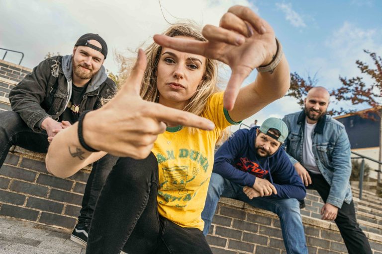 RIOTWEEKEND – LAST OF THE AUTUMN LEAVES – THE NEW SINGLE & VIDEO