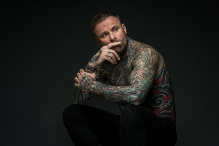 KRIS BARRAS BAND releases vulnerable new single ‘Unspoken’