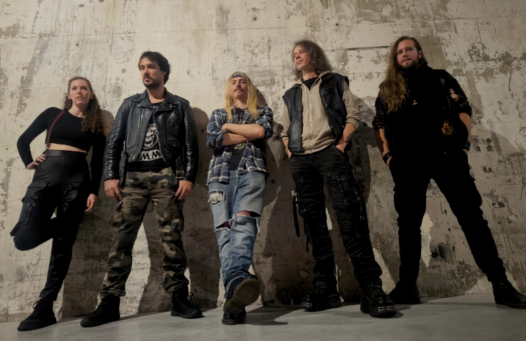 French Modern Progressive Metal 5-piece Dualisis release and stream debut EP ‘Us. Out now on digital tourgh all platforms.