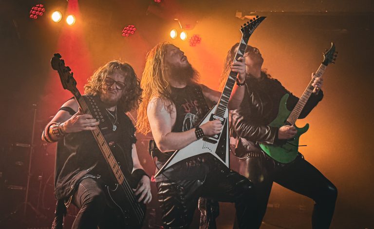 WAILING BANSHEE  LIVE REVIEW