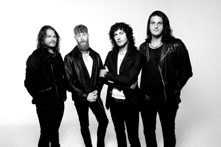 The Bites – The Bites: Garage Rock Swagger Meets Pop-Punk Chaos