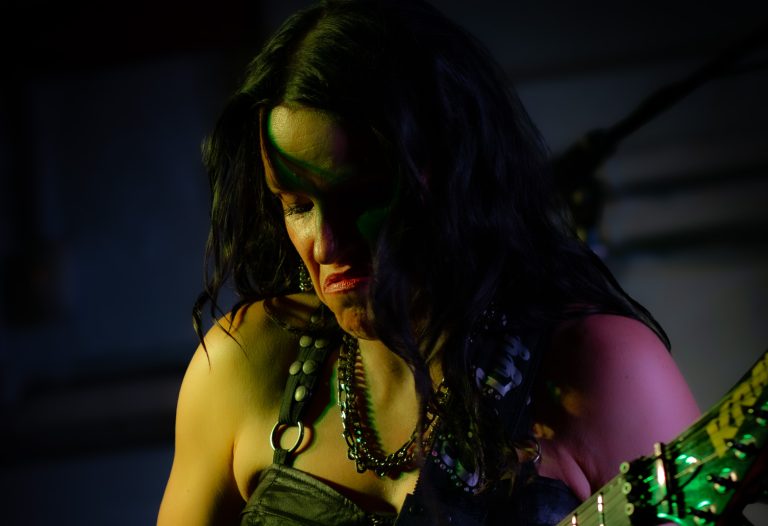 Erja Lyytinen – Queen of Slide Guitar Rocks The Old Brewery Store!